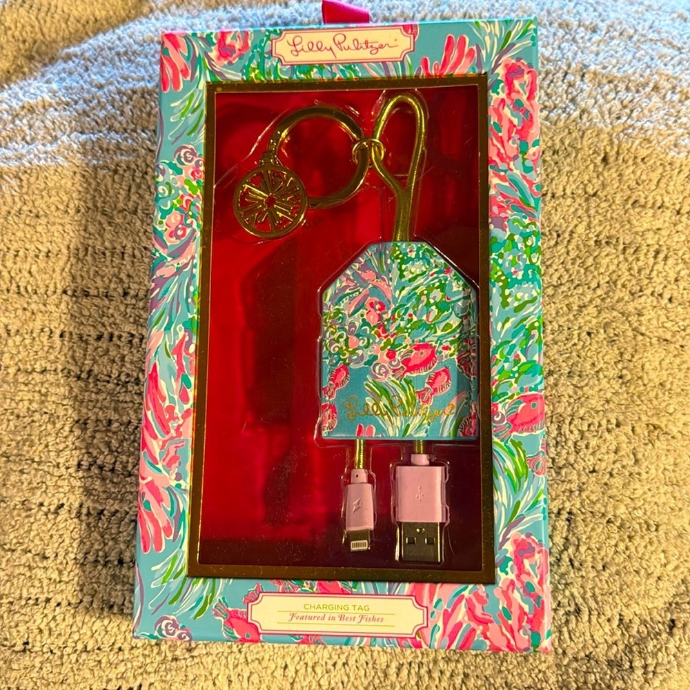 Lily Pulitzer Charging Tag - Never gave Zero battery and no charger again!